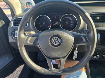 Volkswagen Polo BlueMotion Technology Grigio usata Qualiano