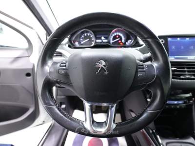 Peugeot 2008 1.2 PURETECH 82 S&S ALLURE NEOPATENTATI Bianco usata Brescia
