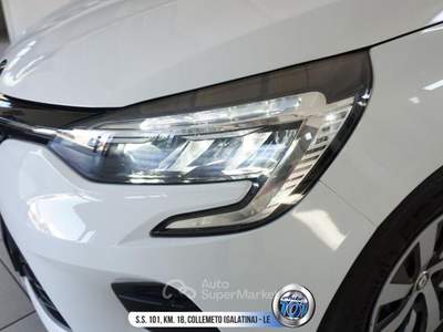 Renault Clio TCe 90 CV 5 porte Equilibre Bianco usata Galatina