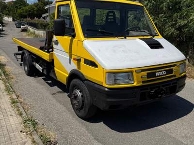 Iveco Daily Tenuta sempre in box Giallo usata Cosenza