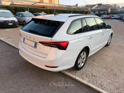 Skoda Octavia 2.0 TDI EVO SCR DSG Wagon Executive Bianco usata SAN PIETRO IN CARIANO