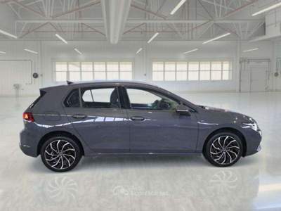 Volkswagen Golf 1.0 etsi evo Life  MILD HYBRID  110cv dsg  *  IVA DEDUCIBILE Grigio usata Gorgonzola