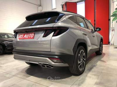 Hyundai Tucson Tucson III 2024 1.6 hev Exellence Lounge Pack 2wd 215cv auto Argento usata Gorgonzola