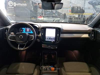 Volvo XC40 VOLVO XC40 B3 AUTOMATICO CORE SUV usata Roma