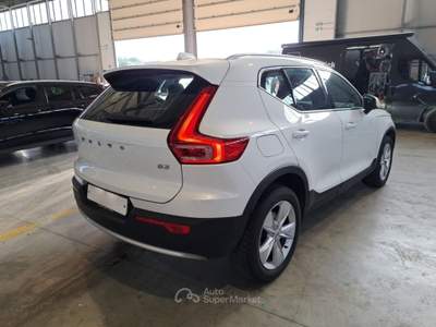 Volvo XC40 VOLVO XC40 B3 AUTOMATICO CORE SUV usata Roma