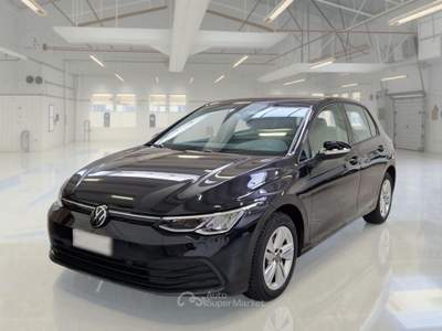 Volkswagen Golf VOLKSWAGEN GOLF VIII 2.0 TDI SCR 110KW LIFE DSG 5 PORTE BERLINA usata Casei Gerola
