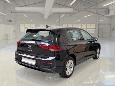 Volkswagen Golf VOLKSWAGEN GOLF VIII 2.0 TDI SCR 110KW LIFE DSG 5 PORTE BERLINA usata Casei Gerola