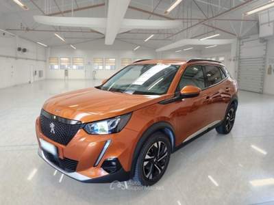 Peugeot 2008 PEUGEOT 2008 BLUEHDI 110 ALLURE S/S CROSSOVER usata Casei Gerola