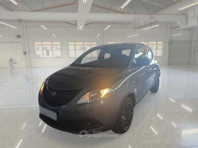 Lancia Ypsilon LANCIA YPSILON 1.0 FIREFLY 70 CV HYBRID ORO 5 PORTE BERLINA usata Roma