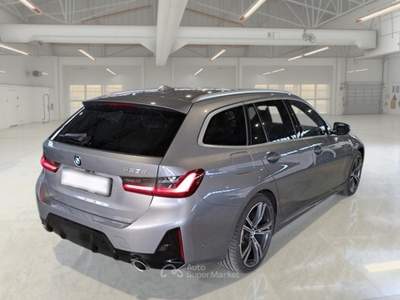 BMW Serie 3 320d BMW SERIE 3 320D XDRIVE 48V MSPORT TOURING AUT. STATION WAGON usata Roma