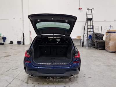 BMW Serie 3 320d BMW SERIE 3 320D MH48V MSPORT TOURING AUTO STATION WAGON usata Casei Gerola