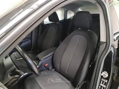 BMW Serie 2 218d BMW SERIE 2 218D BUSINESS ADVANTAGE AUTO 4 PORTE BERLINA usata Casei Gerola