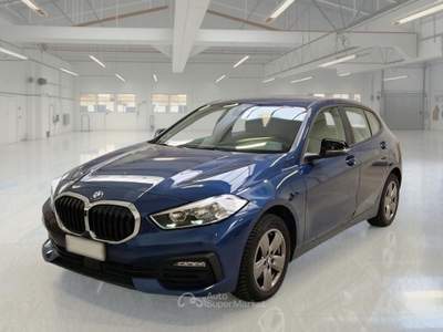 BMW Serie 1 116d BMW SERIE 1 116D BUSINESS ADVANTAGE AUTO 5 PORTE BERLINA usata Casei Gerola