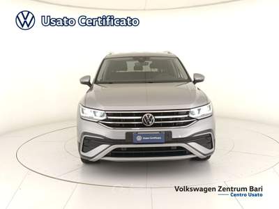 Volkswagen Tiguan allspace 2.0 tdi elegance 150cv dsg Argento usata Bari