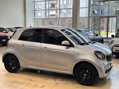 Smart ForFour 0.9 t Prime 90cv twinamic - 16 - Pelle - Navi Oro usata Paderno Dugnano