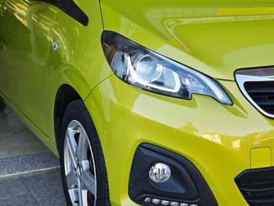 Peugeot 108 🚗 Peugeot 108 1.0 VTi Benzina – Cambio Automatico Verde usata Torrita di Siena