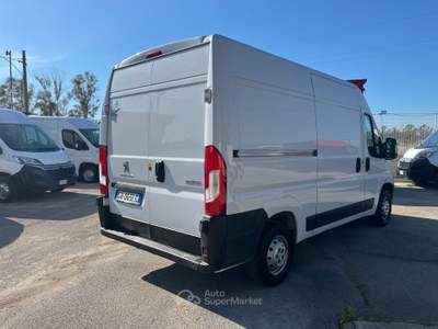 Peugeot Boxer BOXER FURGONE PREMIUM 330 L2 H2 BLUEHDI 140 CV - FURGONE Bianco usata Latina
