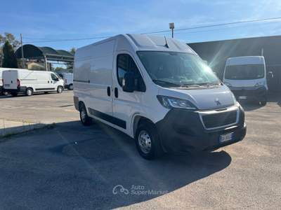Peugeot Boxer BOXER FURGONE PREMIUM 330 L2 H2 BLUEHDI 140 CV - FURGONE Bianco usata Latina