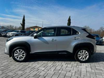 Toyota Yaris Cross 1.5h Business fwd 116cv e-cvt Grigio usata Ceprano