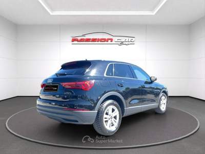 Audi Q3 35 2.0 tdi Business s-tronic Nero usata Ceprano