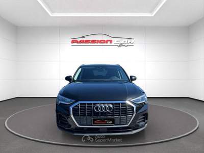 Audi Q3 35 2.0 tdi Business s-tronic Nero usata Ceprano