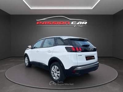 Peugeot 3008 1.6 bluehdi Business s&s 120cv eat6 Bianco usata Ceprano