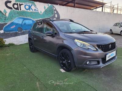 Peugeot 2008 PEUGEOT 2008 1.6 BlueHDI GT-LINE Grigio usata Bari