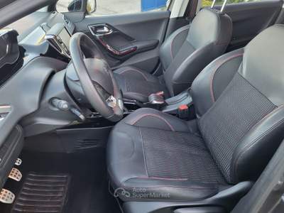 Peugeot 2008 PEUGEOT 2008 1.6 BlueHDI GT-LINE Grigio usata Bari