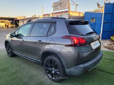 Peugeot 2008 PEUGEOT 2008 1.6 BlueHDI GT-LINE Grigio usata Bari