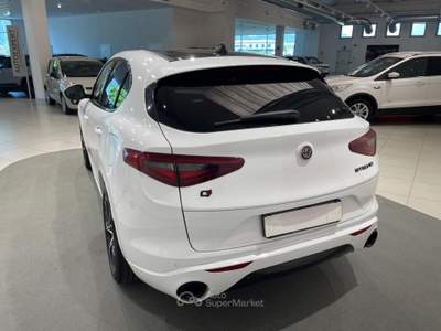 Alfa Romeo Stelvio 2.2 Turbo Veloce Q4 AT8 Bianco usata Montagna in Valtellina