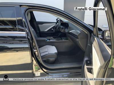 Opel Astra 1.6 phev business elegance s&s 180cv at8 Nero usata Assago
