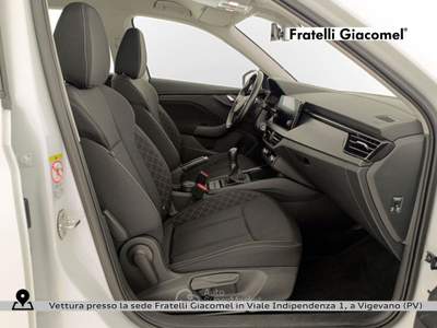 Skoda Kamiq 1.0 tsi ambition 95cv Bianco usata Assago