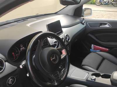 Mercedes-Benz Classe B MERCEDES CLASS B 180D AUTOMATIC BUSINESS Grigio usata Legnaro