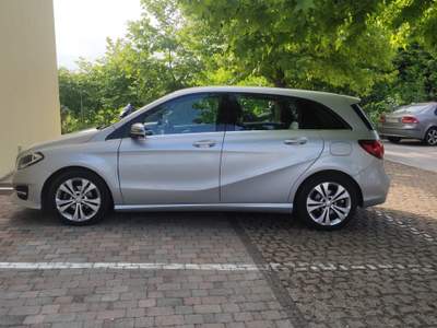 Mercedes-Benz Classe B MERCEDES CLASS B 180D AUTOMATIC BUSINESS Grigio usata Legnaro