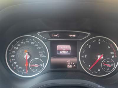 Mercedes-Benz Classe B MERCEDES CLASS B 180D AUTOMATIC BUSINESS Grigio usata Legnaro