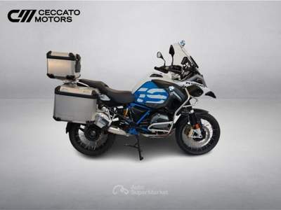 BMW Serie 5 518i Adventure Abs my17 usata Padova