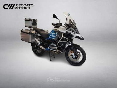 BMW Serie 5 518i Adventure Abs my17 usata Padova