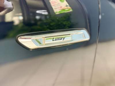 BMW Serie 5 530d Futura d Touring xdrive Luxury auto E6 Nero usata Trento
