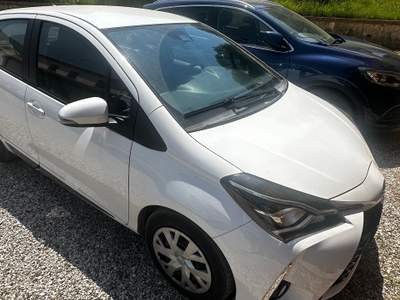 Toyota Yaris Unico proprietario, non fumatore con navigatore usata Rovolon