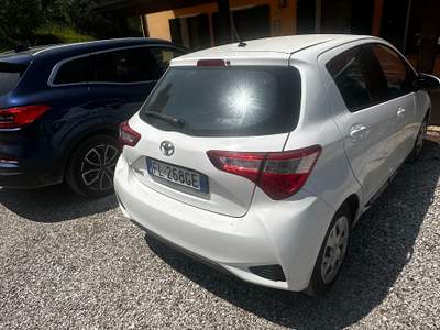 Toyota Yaris Unico proprietario, non fumatore con navigatore usata Rovolon