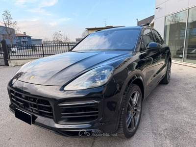 Porsche Cayenne 3.0 V6 Nero usata CALCINATO