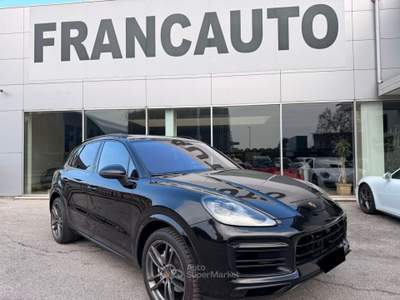 Porsche Cayenne 3.0 V6 Nero usata CALCINATO
