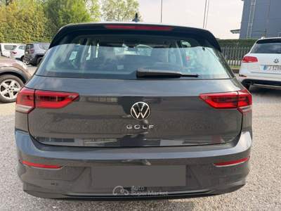 Volkswagen Golf 2.0 TDI SCR Style Nero usata CALCINATO