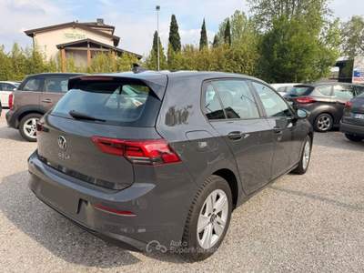 Volkswagen Golf 2.0 TDI SCR Style Nero usata CALCINATO