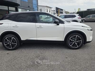 Nissan Qashqai MHEV 140 CV N-Connecta Bianco usata Lucca