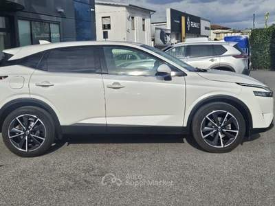Nissan Qashqai MHEV 140 CV N-Style Bianco usata Lucca