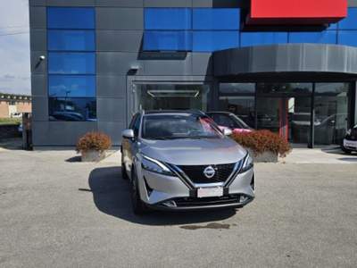 Nissan Qashqai MHEV 140 CV Tekna Argento usata Lucca