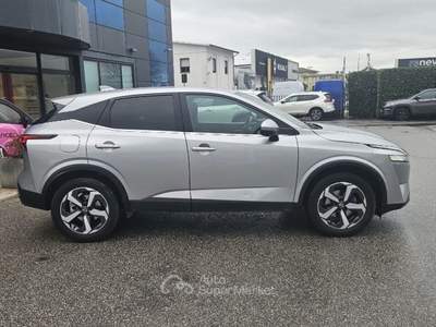 Nissan Qashqai MHEV 140 CV N-Connecta Argento usata Lucca