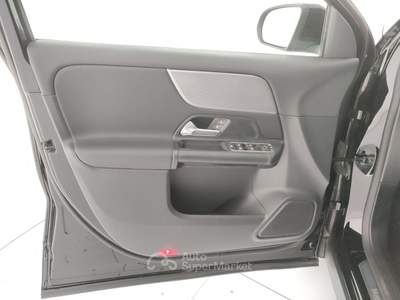 Mercedes-Benz GLA Gla 180 d executive auto Nero usata Livorno