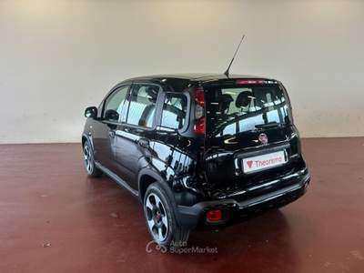 Fiat Panda  - panda 1.0 firefly hybrid cross s&s 70cv 5p.ti Nero usata Ivrea